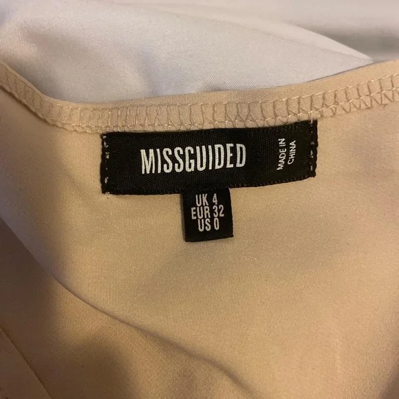 Missguided Beige Puff Sleeve Corset Top - Picture 4 of 4